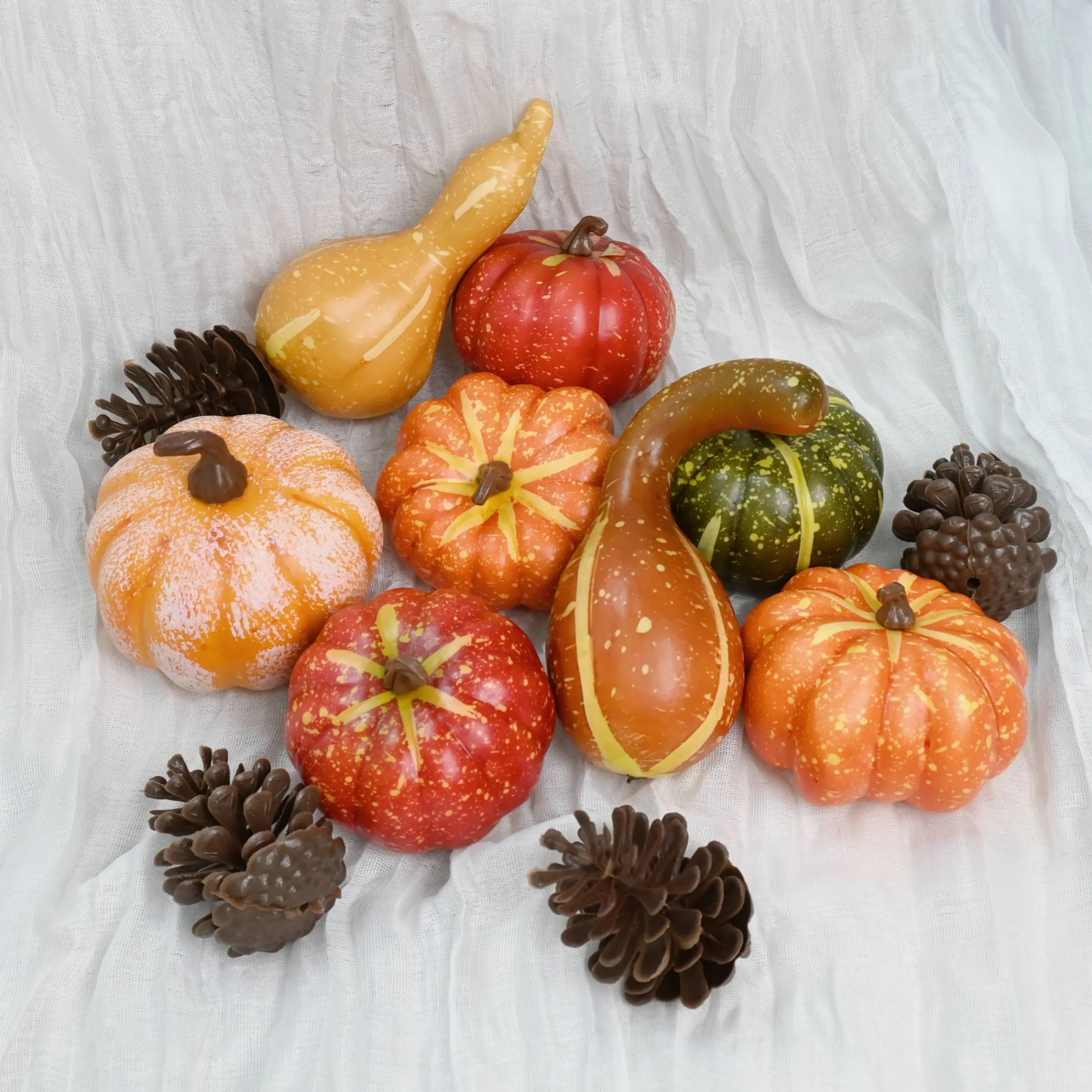 12pcs Artificial Pumpkin and Pinecone Set, Fake Plant Decoration, Fall Harvest Decor, Thanksgiving, Wedding Centerpiece, Halloween Party, Indoor Outdoor Table Decor, Home Decoration, Plants