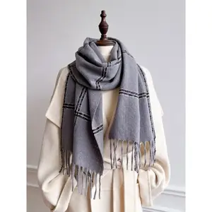 Unisex plaid scarf for fall and winter, Korean-style long warm fashion accessory, 30 x 180 cm size, perfect for men and women’s daily wear; muffler/neckerchief checkered scarf