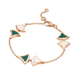 Pre-owned Bvlgari Divas dream malachite/onyx with white mop chain bracelet rose gold