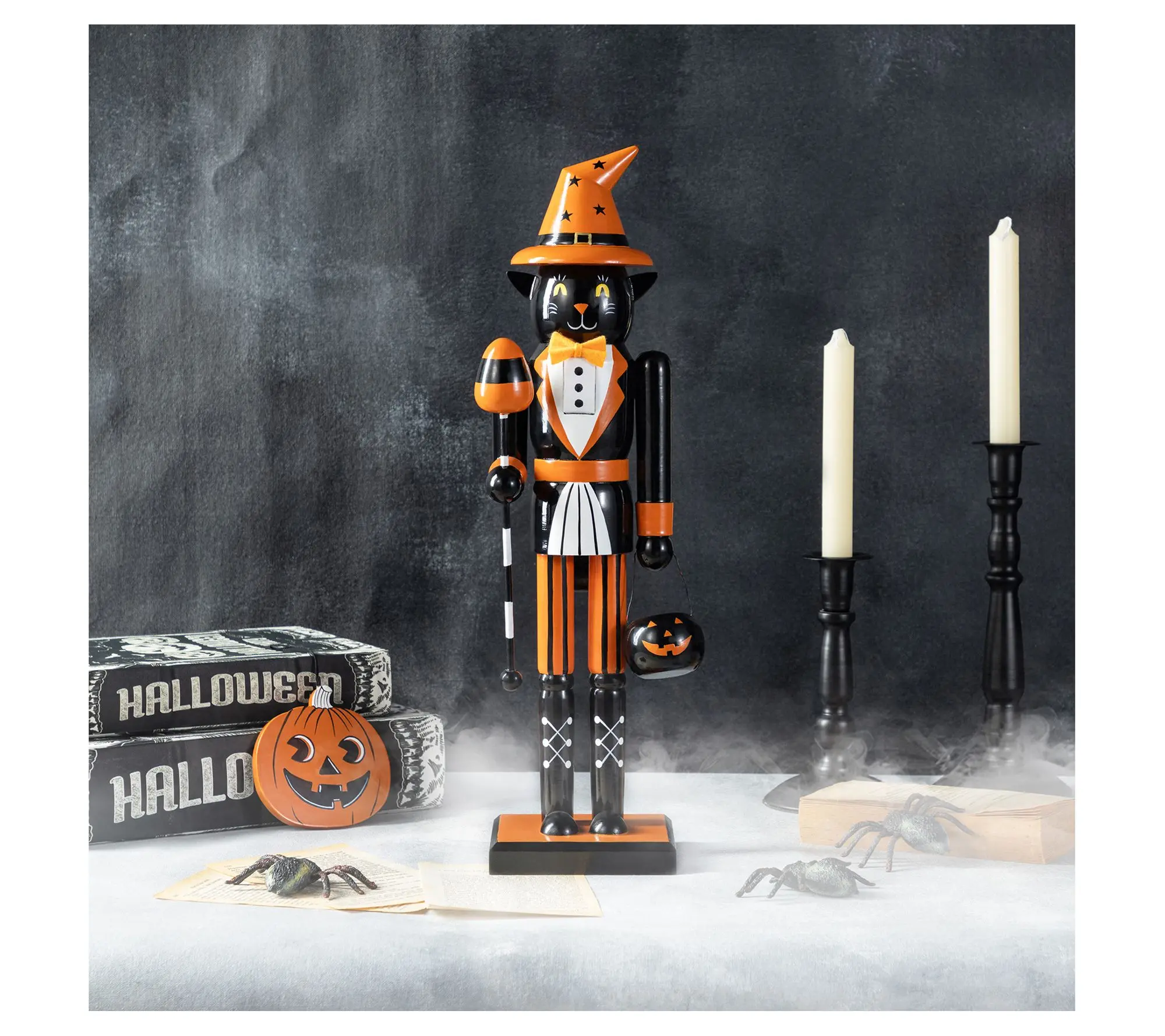 Glitzhome 19" Halloween Wooden Halloween Character w/ Ornament