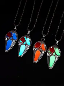 2025 Halloween Glow Ghost Skull Mask Pendant Necklace Scream Rose Night Light Gothic Gift Unisex Birthday Party Daily Wear, Trendy Charm Necklaces