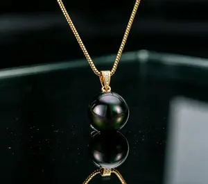 Tahitian Pearl Pendant Necklace - Timeless Elegance