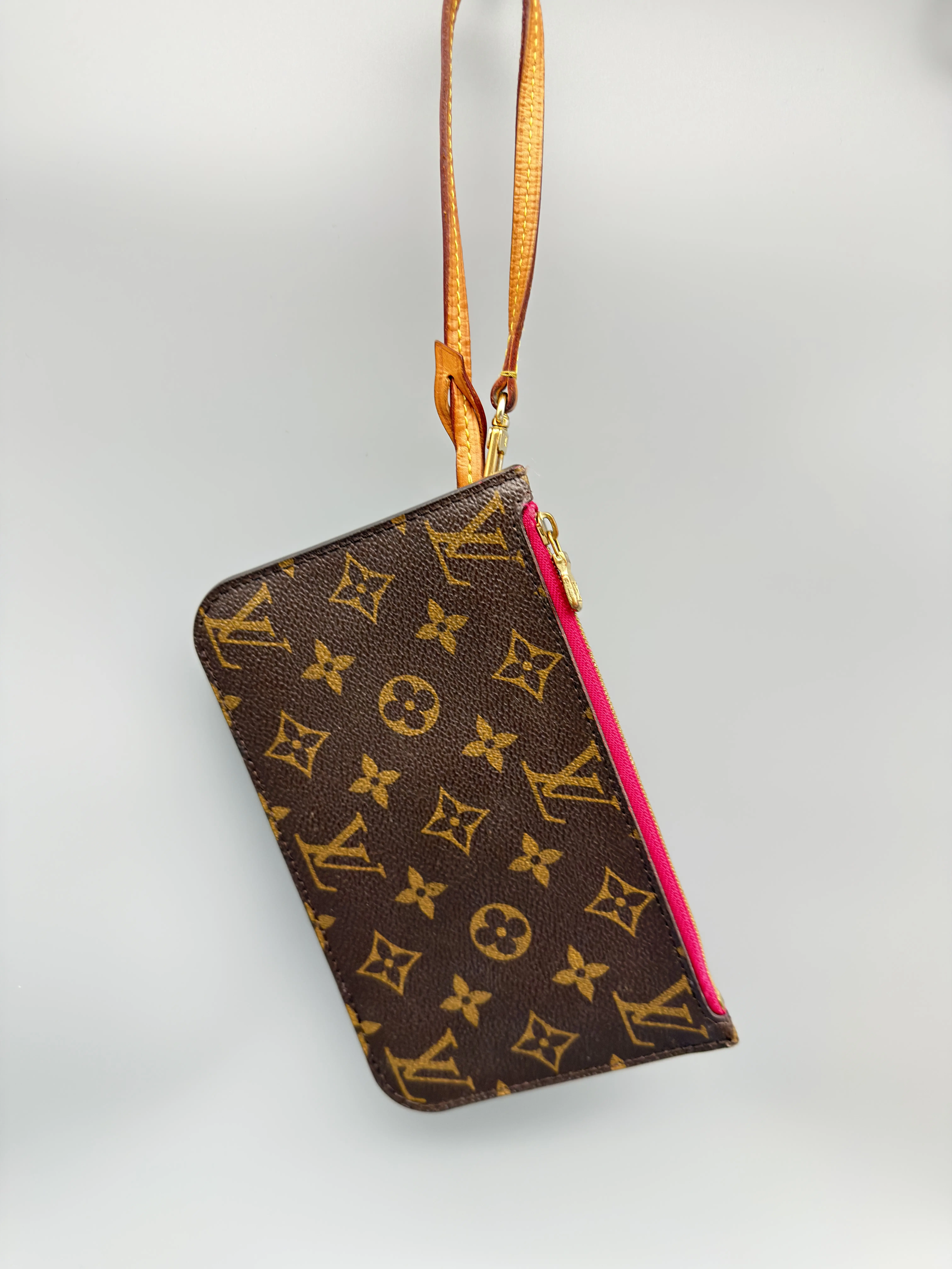 Pre-owned Louis Vuitton Coated Canvas Small Leather Goods Neverfull PM Pouch ONLY Monogram Canvas Pivoine Pink Interior