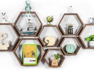 GEOMETRIC SHELVES & WALL ART - Hexagonal Design with Decorative Items and Clock Displayed on Shelves Set