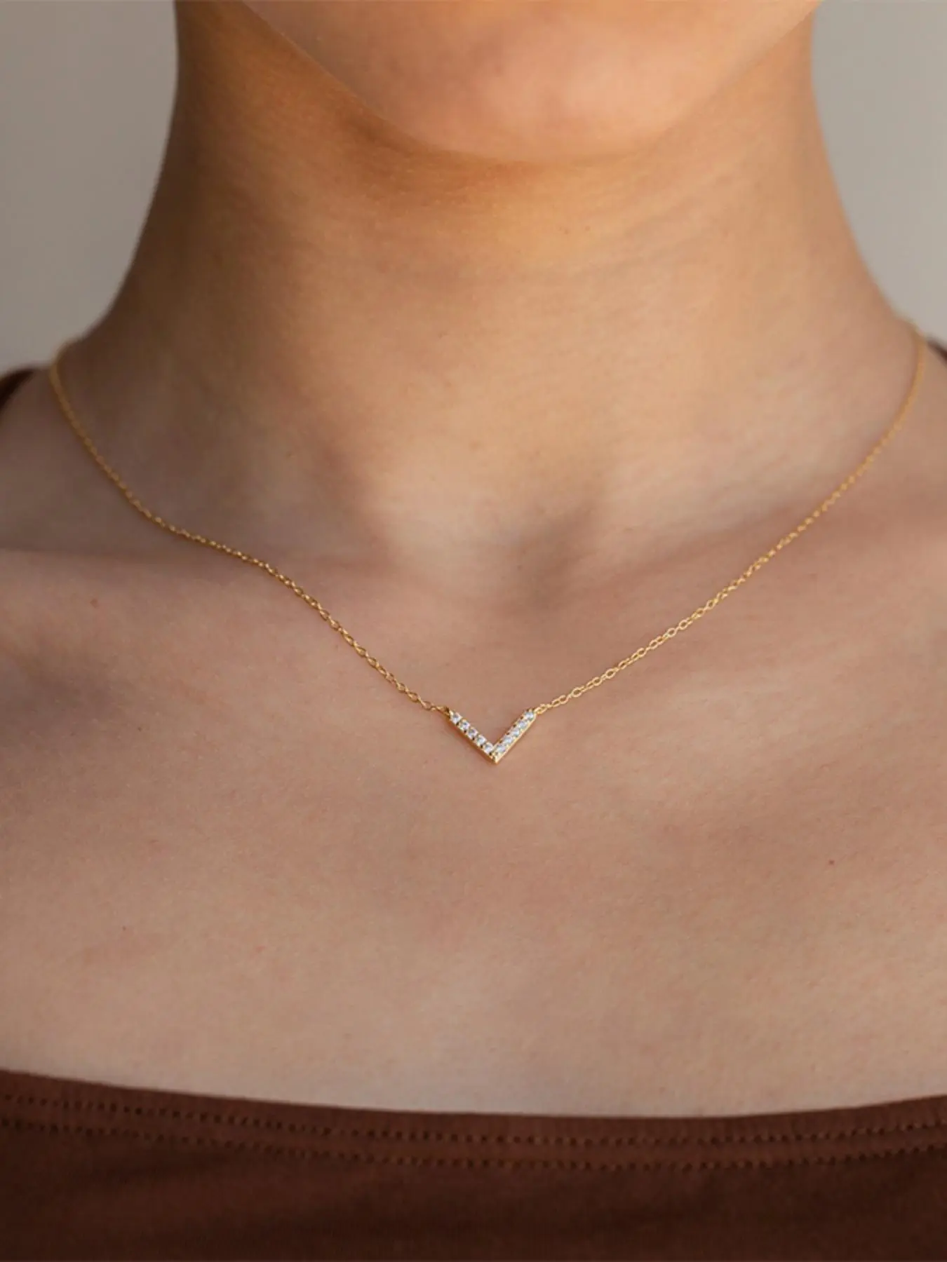 V Shaped Pendant Necklace for Women, Fashion Jewelry, Chic Gorgeous Jewelry for Party, Daily Clothing Decor, Trendy All-match & Exquisite Jewelry, Dainty Minimalist Design for Birthday Gift, Minimalist Chain