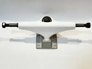 Professional Skateboard Street Trucks Pair