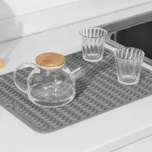 Silicone Drying Mat, Non-Slip Kitchen Drain Mat, Durable and Flexible, Fast Draining, Ideal for Utensils, Vegetables, Fruits