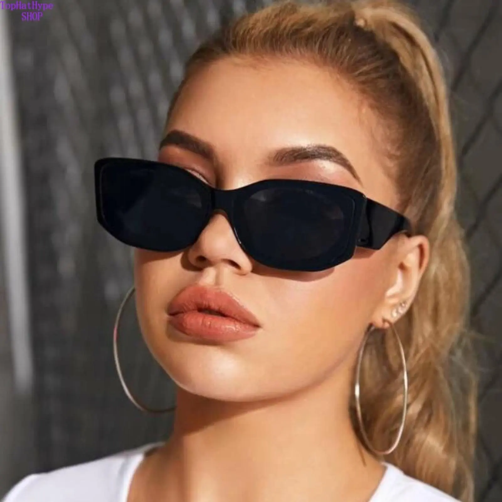 Women's Square Frame Sunglasses, Viral Streetwear Aesthetic Shades, Bold Geometric Eyewear, UV-Protective Lightweight Eyewear, Fashion Statement Accessory for Street Photoshoots, Sunglasses for Women, Women's Sunglasses