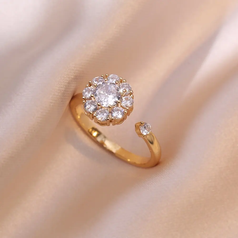 J0205 Gold White Diamond Ring