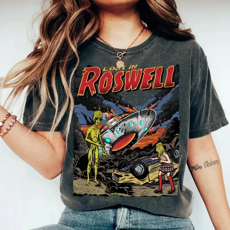 Lost in Roswell Alien UFO Crash T-Shirt, Comfort Colors Shirt, Retro Sci-Fi Graphic Tee for Men, Area 51 Alien Streetwear – Vintage Comic Style