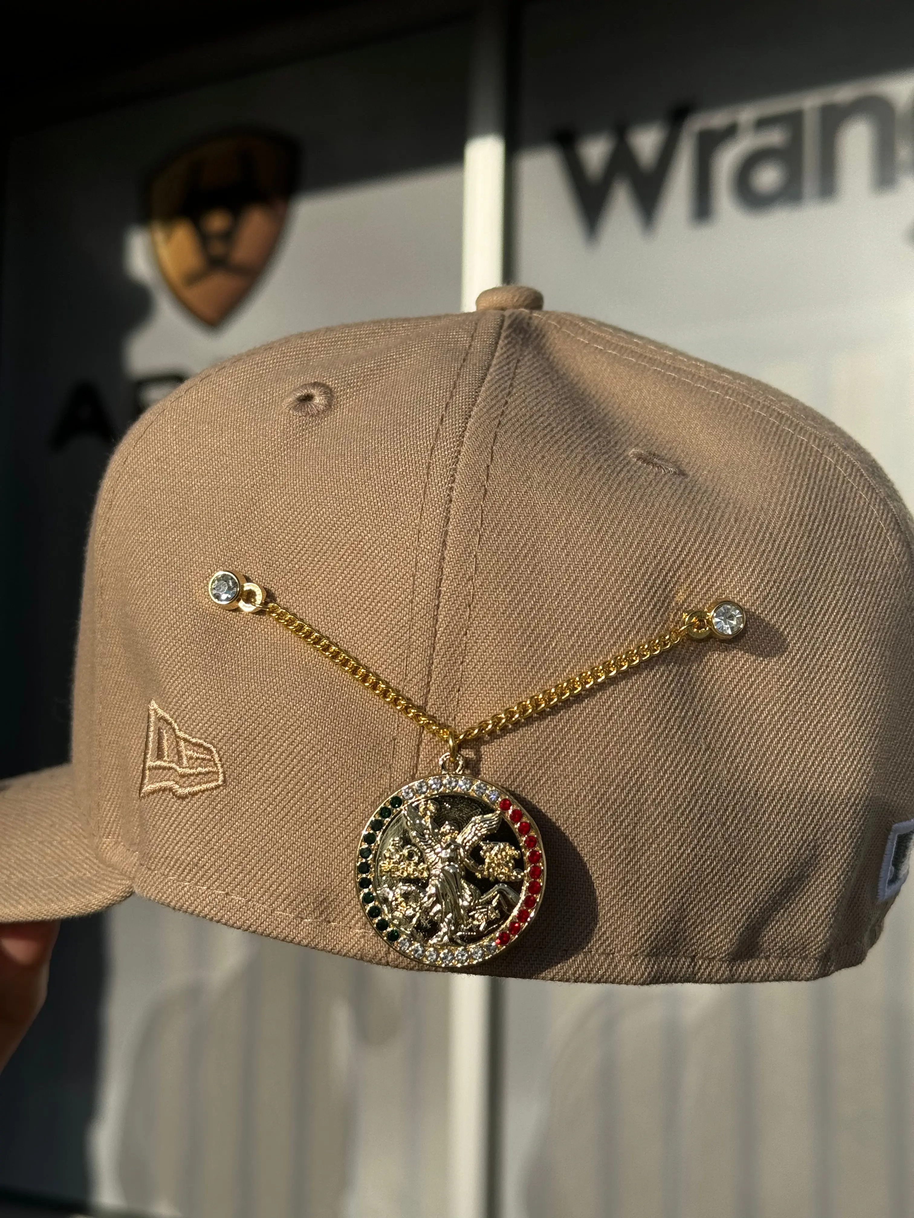 Centenario Chain Cap Pin Centenario Chain Cap Pin