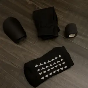 Anti-slip Football Socks and Protection Board Set, Non-slip Football Socks Soccer Shin Guards, Football Protective Set for Men & Women, Soccer Accessories