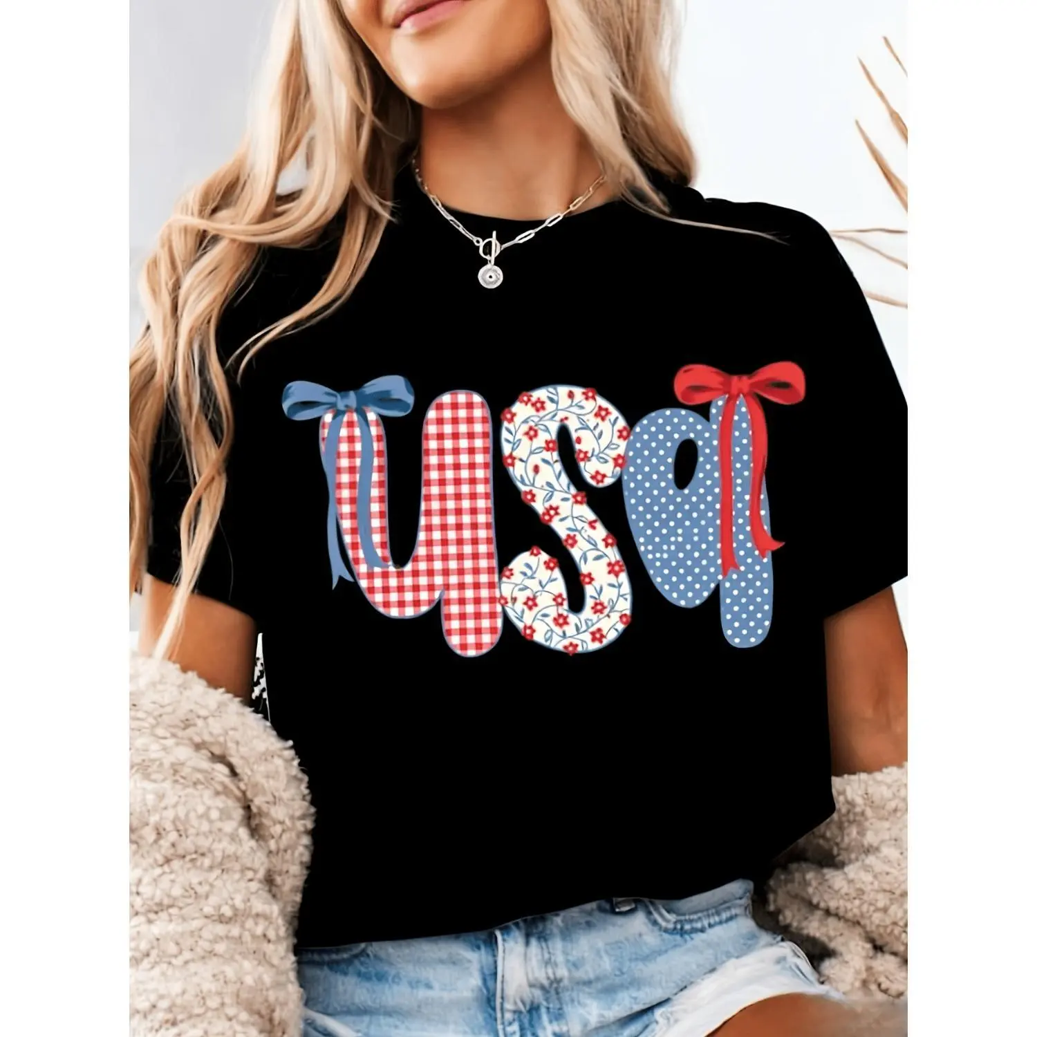 Women's Patriotic USA Flag Short Sleeve T-Shirt Top - Floral Stars & Stripes Design, Gingham Bow Accent, Red White Blue Loose Fit Casual Round Neck Casual Wear for 4th of July, Labor Day - Comfortable Attire, Ideal Gift for Women, Shortsleeve, Tshirt