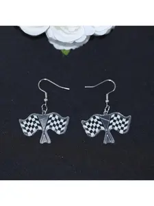women's racing flag pendant earrings - black and white checkered pattern, Dainty fashion jewelry, lightweight daily and party jewelry gift suitable for car sports enthusiasts, birthdays, Valentine's Day - sporty style