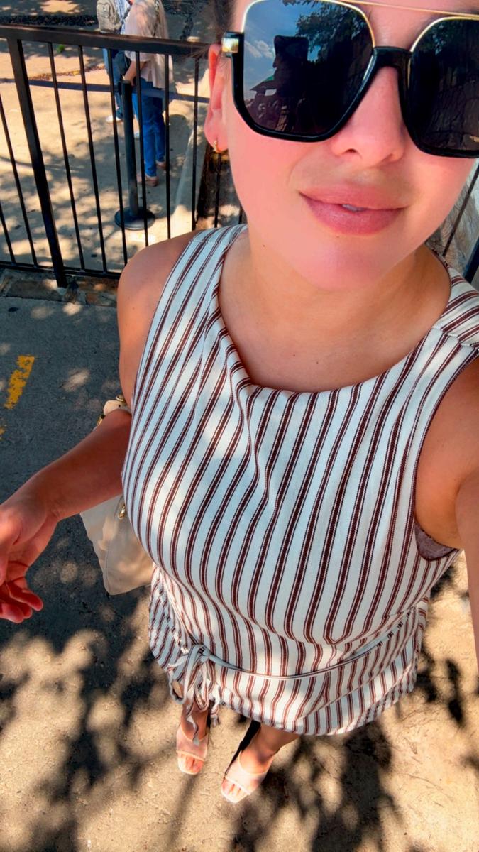 Item: Brown Stripe, US 10