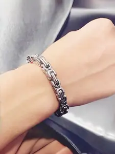 Unisex Titanium Steel Dragon Bone Bracelet, Unique Gift Idea for Him or Her, Creative Jewelry for All Occasions