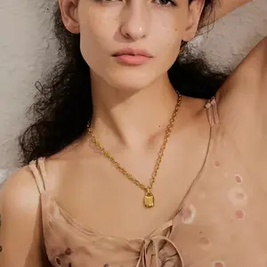 Polished Titanium Steel Rectangular Pendant Necklace for Women - Tarnish-Proof, Washable, Minimalist Layering Choker, Dainty Collarbone Chain, Trendy Gift Idea