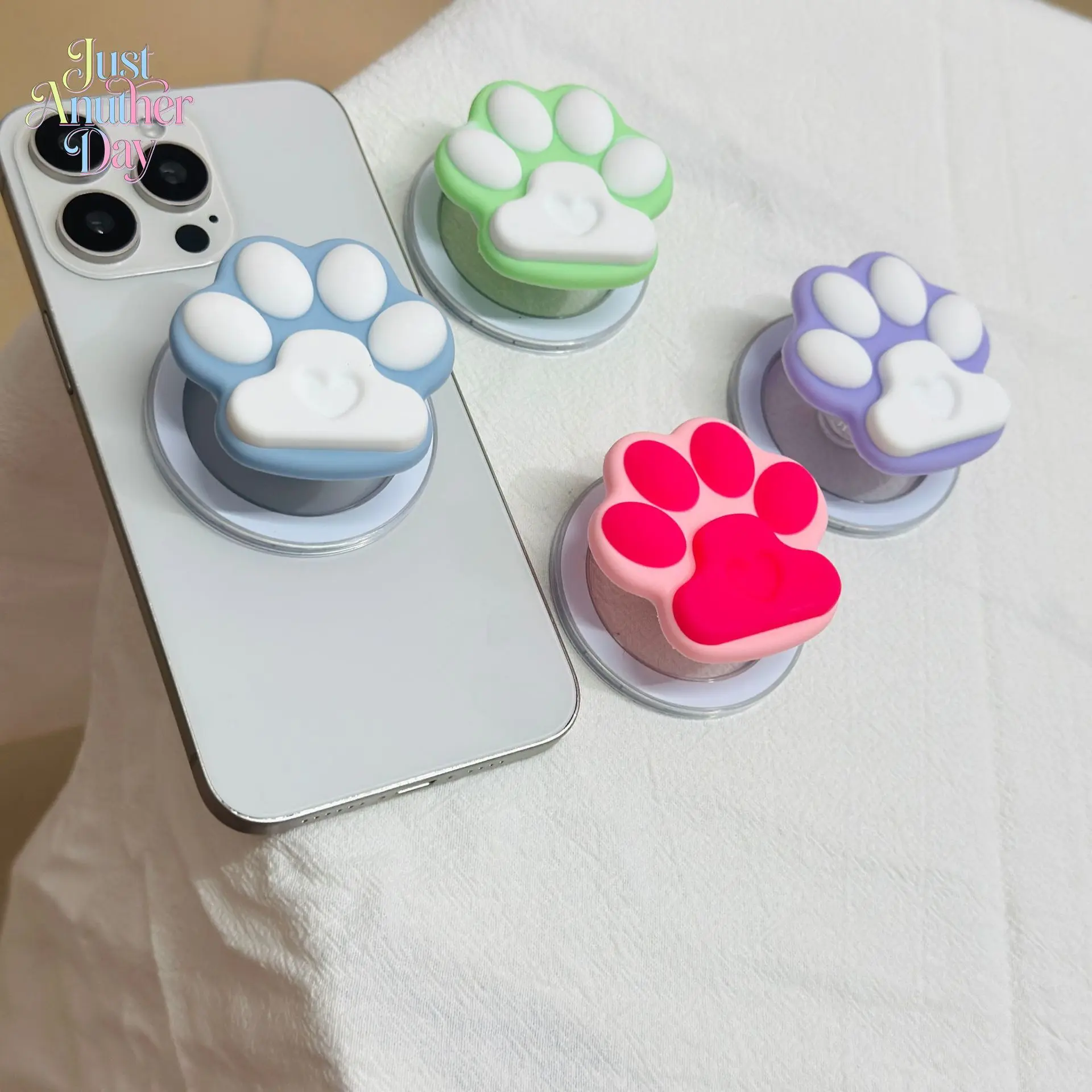 Cartoon Cat Paw Shaped Magnetic Smartphone Cellphone Mount, Adorable Silicone Phone Accessory, Portable Grip for Daily Sports & Outdoor Camping Hiking Picnic Use