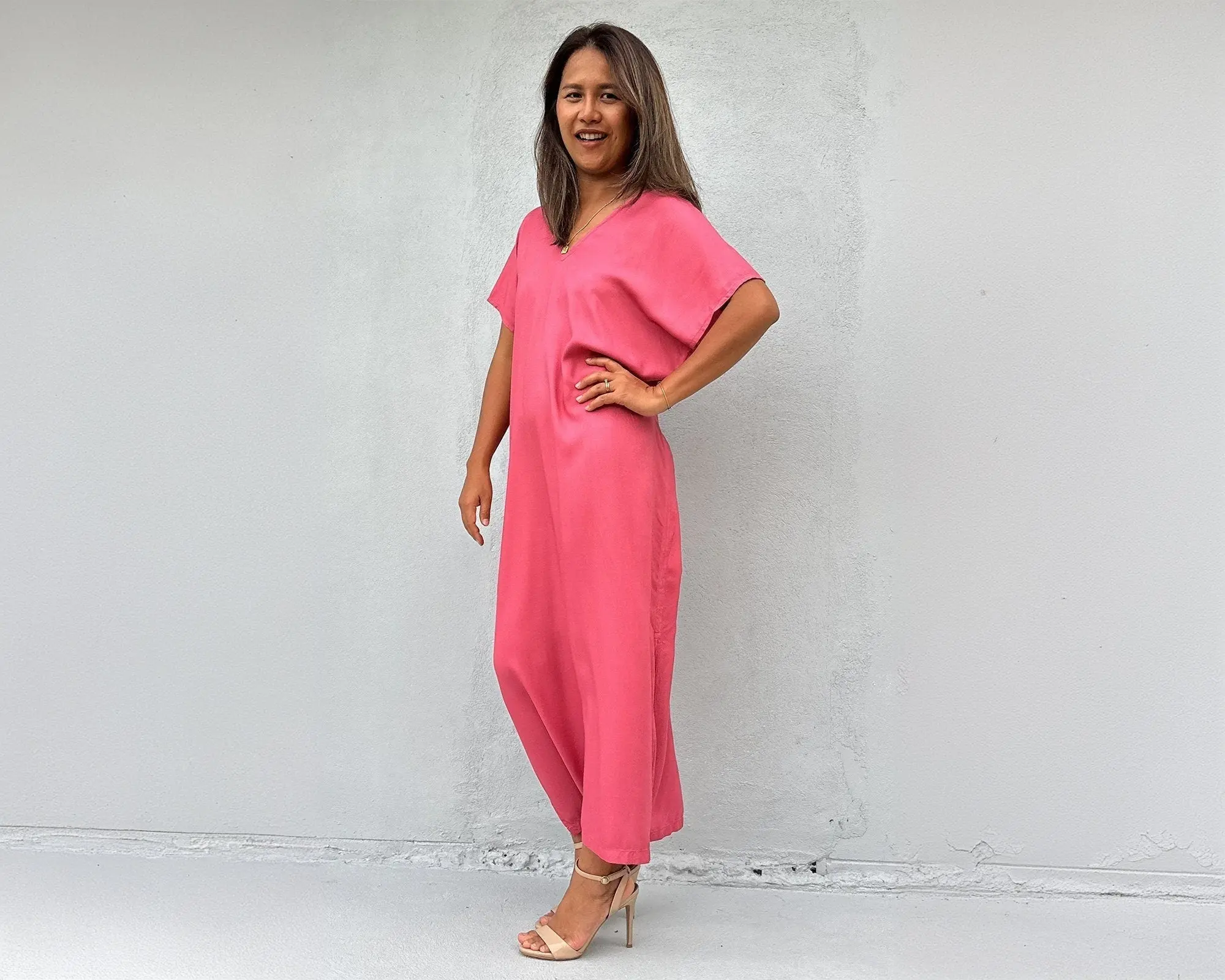 Petite Women's Solid Fuchsia Kaftan Dress, Basic Casual Wear in Rayon with a Relaxed Fit, Smooth Draping, and Proportional 24" Width