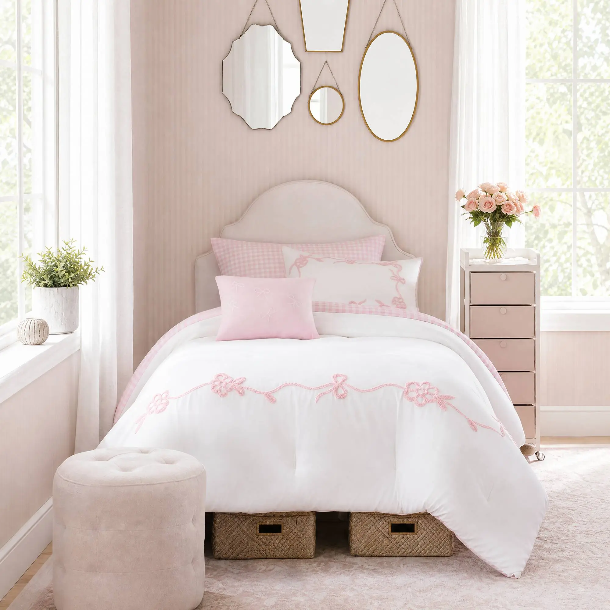 Twin/Twin XL 4-Piece Comforter Set in Pink – Soft Microfiber Bedding with Flat Sheet, Fitted Sheet, and Pillowcase, Lightweight All-Season Cozy Bedroom Decor for Kids, Teens, Girls, Women, Dorm Room, Guest Room
