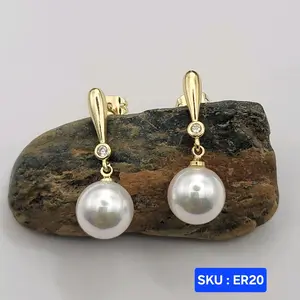 Beautiful Earrings 14k color 25mm Long 10 mm wide Laminated Gold Fashion Jewelry for Women Versatile Stylish Accessory SK : ER20