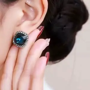 LisiZen New Arrival Blue Crystal Stud Earrings for Women, Trendy Alloy, Unique Design, High-End Fashion Light Luxury Ear Accessories DZED0340