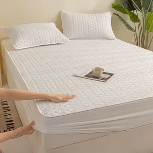 3-Piece Quilted Bed Sheet Set Anti-Slip Protective Cover Breathable Dirt-Proof All Seasons Use Includes 1 Bed Sheet & 2 Pillowcases No Core