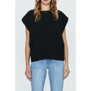 Pistola Trina Muscle Tee