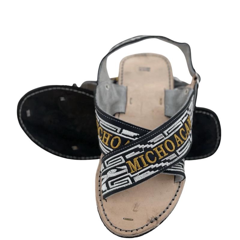 Huaraches de Estados de Mexico / Crossed sandals embroidered Mexican States Tire Sole Natural Cowhide Leather