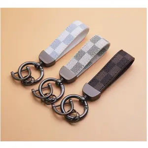 1PC Leather printed keychain, universal leather keychain, car keychain, car metal horseshoe-shaped keychain