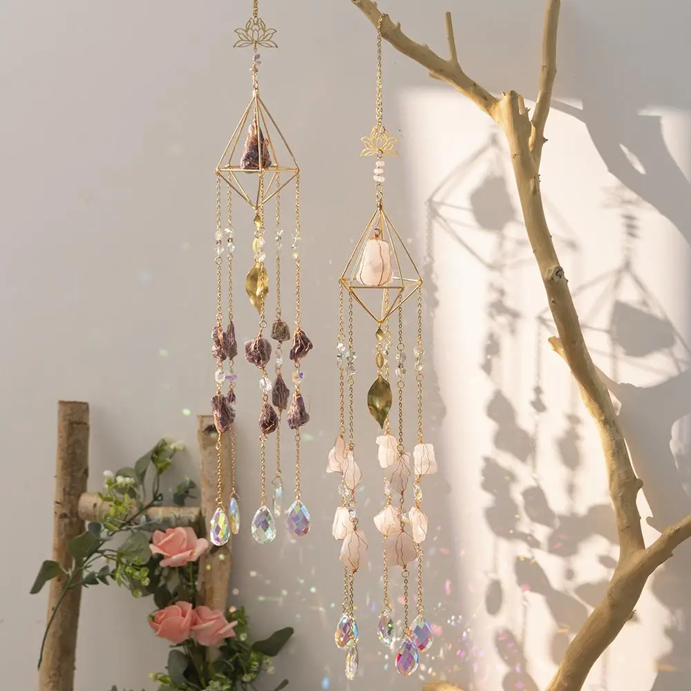 Crystal Light Catcher, Hanging Wind Chime Garden Patio Window Light Catchers，Rainbow Maker Outdoor lndoor Decoration, Bohemian Style Light Catcher Pri