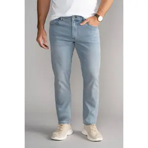 Performance Denim // LIGHT WASH BLUE