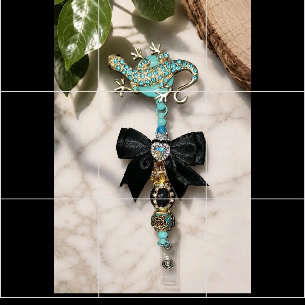 Beadable and Customized Badge Reel Medium Size (WITH ONE TOPPER)