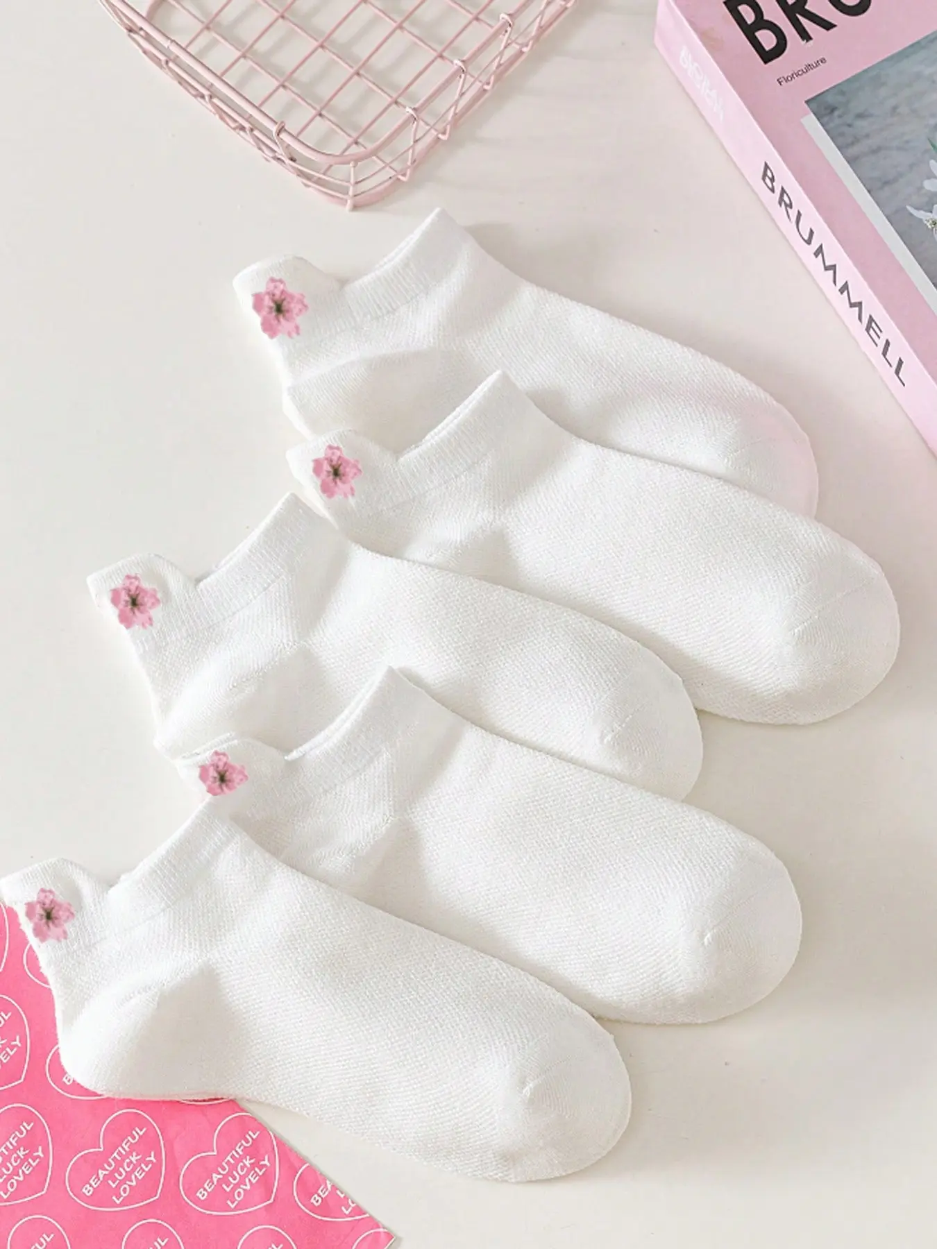 Embroidered Cherry Blossom Pattern Socks, Comfortable Breathable Floral Embroidery, 5 Pairs Set, Casual Fitted Cute Everyday Socks for All Seasons, Womenswear
