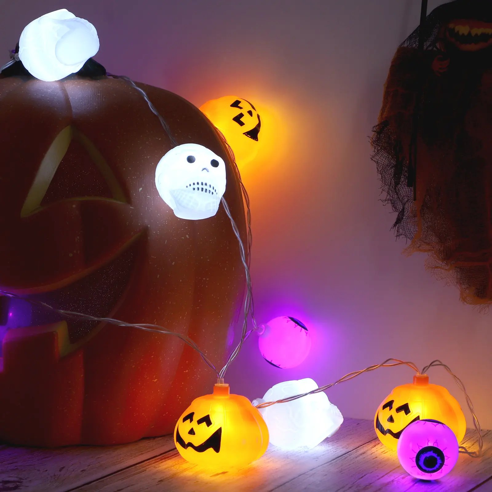 Spooky Halloween Creative LED String Lights, Mixed Pumpkin, Skull, Eyeball Shapes Waterproof Battery Powered Fairy Lights, Decor Lamps for Doors, Windows, Yard, Haunted House