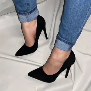 Black pumps suede material business shoes