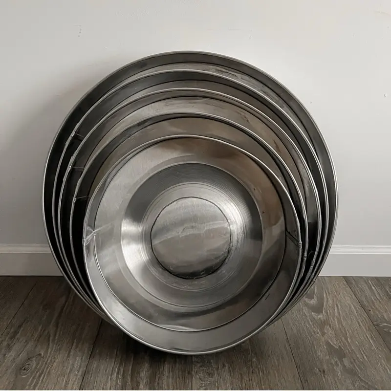 Comal Acero Inoxidable Para Tacos o Tortillas Chico / Mediano Hecho En Mexico Stainless Steel Comal for Tacos and Tortillas Made in Mexico Durable and Easy to Clean Kitchen Tool
