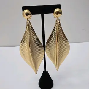 #425. 18K Gold Plated Bold Drop Earring  Unique  High quality  Water Resistant  Hypoallergenic  Nickel Free, light weight,  Every day, Party, Gift idea.