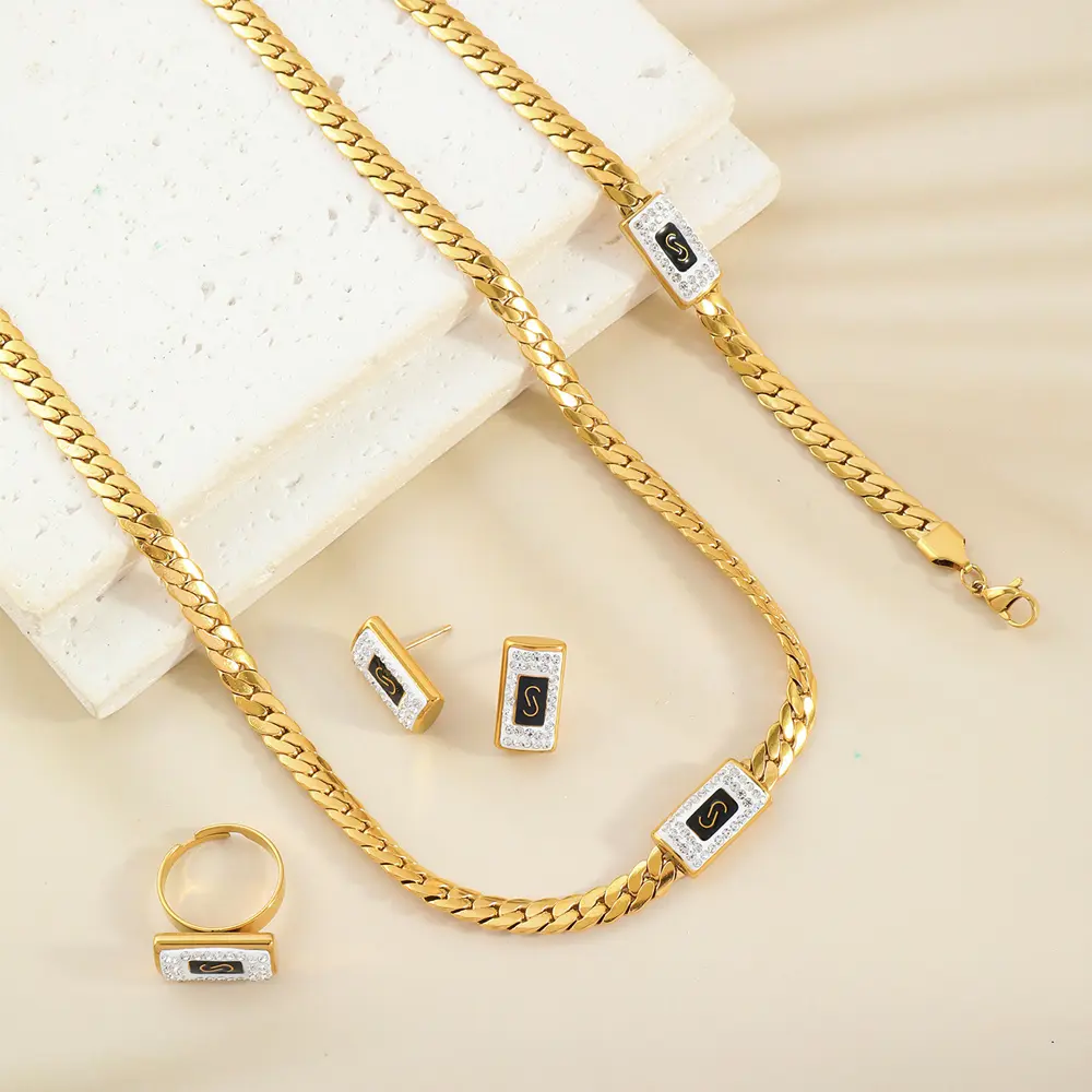 Fashion bestseller Cuban jewelry set, waterproof stainless steel necklace, bracelet, stud earrings, and ring