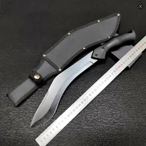 Classic Gurkha machete design, featuring a one-piece stainless steel curved blade that makes chopping and hacking effortless—the top choice for outdoor trailblazing.