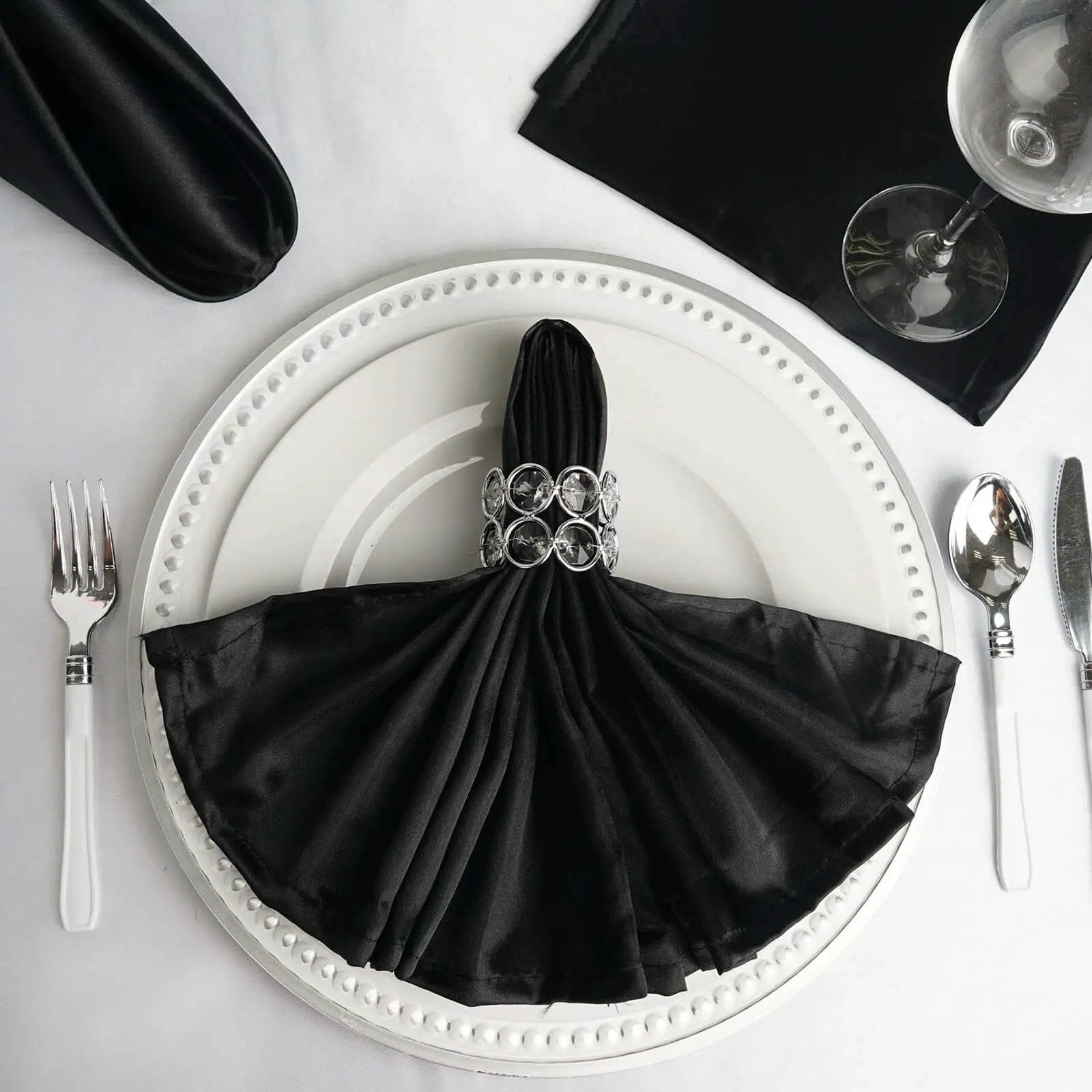 Black Satin Tableware Napkins, 5-Pack 20"x20" - Luxurious Shine, Smooth for Upscale Events