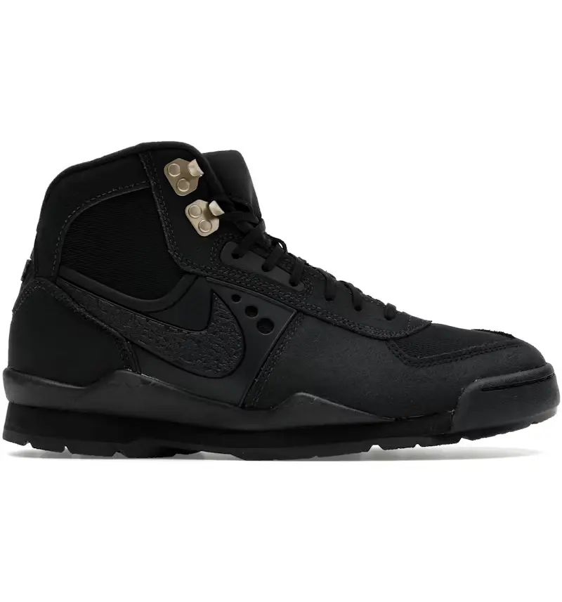 Nike Baltoro Black Metallic Gold - Durable Outdoor Trail Sneaker