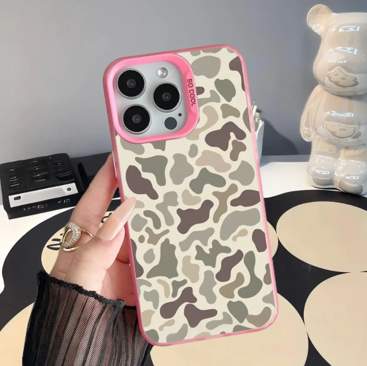 Camouflage Pattern Smartphone Case - Retro Decorative Anti-Fall Protection Cover, Handheld Cellphone Accessory Compatible with iPhone 17,16,15,14,13,12 Pro Max Devices