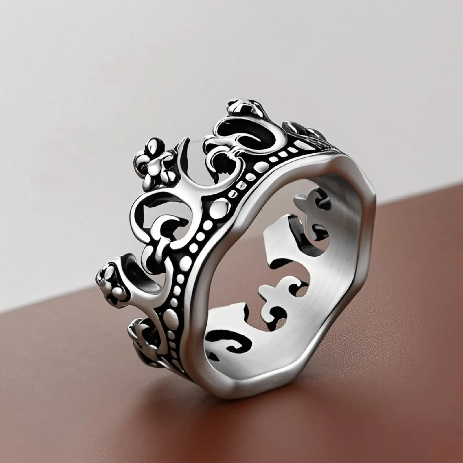 High-End Retro Men's Stainless Steel Statement Crown Ring - Rotating Openwork Vintage Spoon Ring, Non-Tarnish Costume Jewelry, Accessories for Adults, Suitable for Daily Wear, Thanksgiving Gifts, Rotating Openwork Ring,summerwins