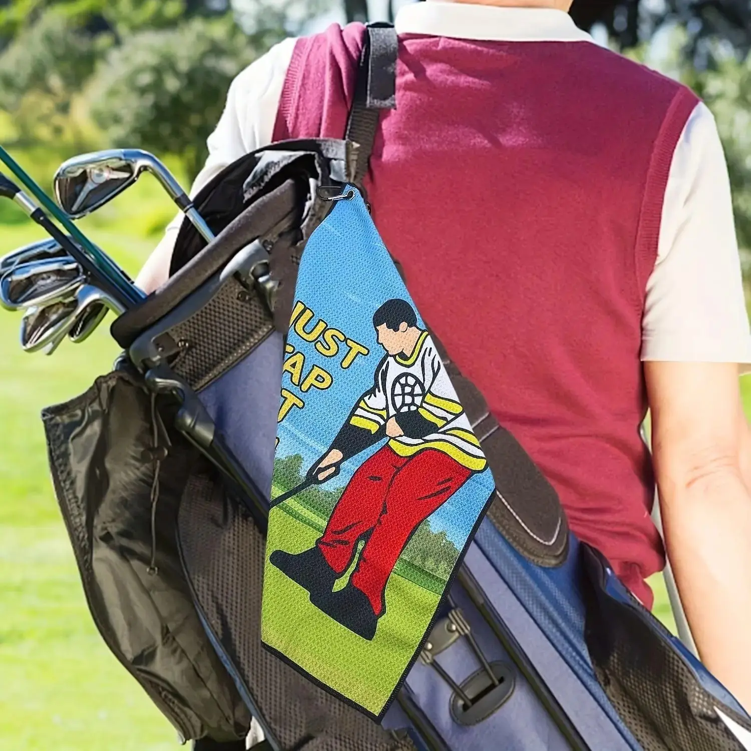 Cartoon Golfer Pattern Golf Towel, Unisex Golf Accessories, High-Quality Absorbent Material, Perfect Gift for Golf Lovers