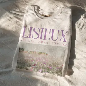 Comfort Colors St. Thérèse of Lisieux T-Shirt, Saint Shirt Catholic Gift for Girls, Orthodox Christian Gifts, Catholic Clothing, Traditional Catholic Trendy