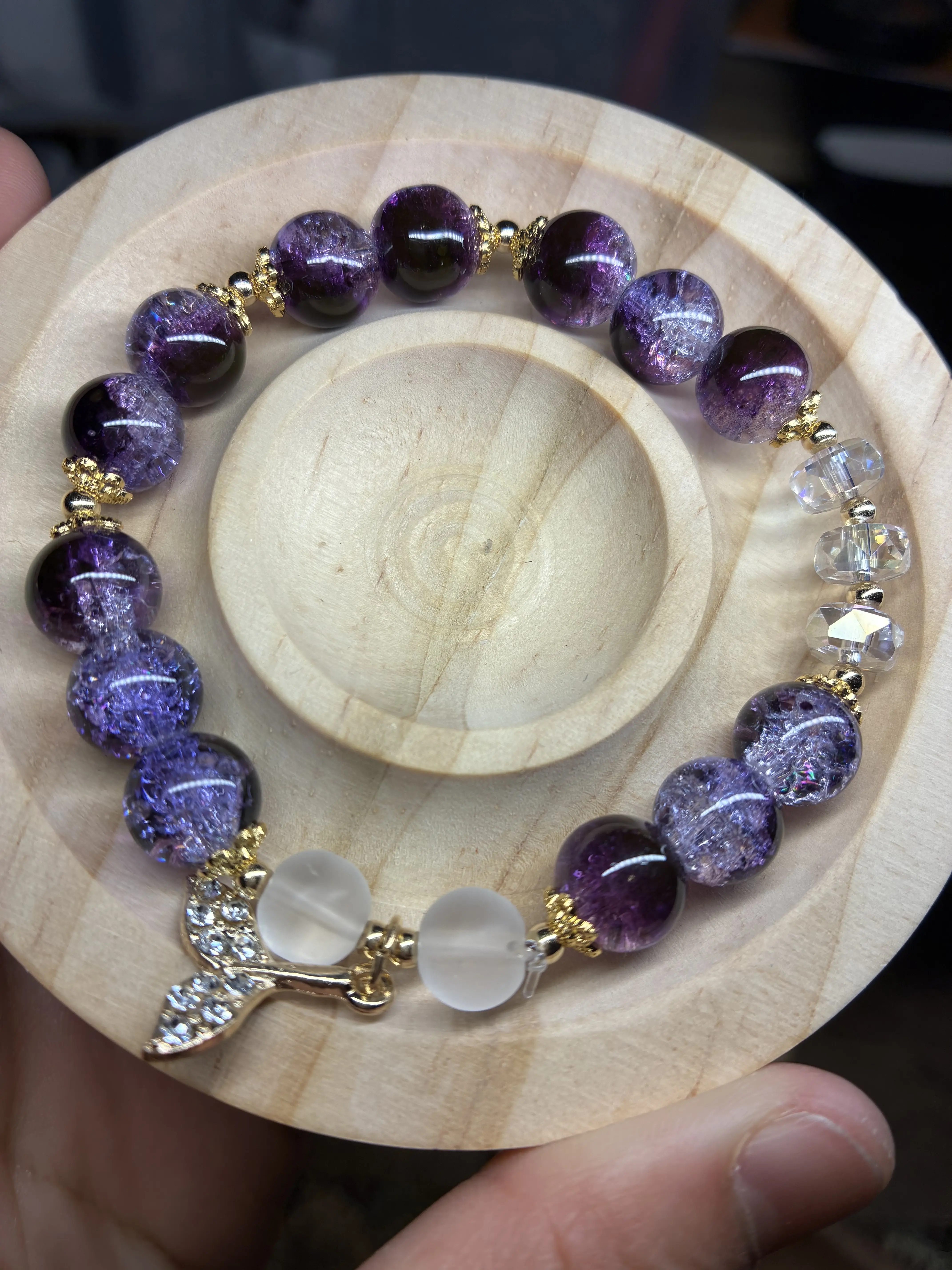 Crackle Bead Bracelet - Elegant Design with Unique Crackle Patterns, Ideal for Everyday Wear