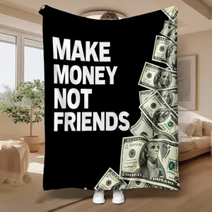 The money bag shawl is a creative home decoration hanging item, a beautiful gift. It is soft, warm and comfortable, suitable for anniversaries, festivals, birthdays, parties, kitchen items, and can be used by both children and adults.