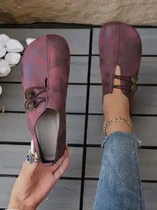 Women's Soft Rubber Sole Breathable Outdoor Flats, Button Detail Slip-On Design, Round Toe Leather Loafers for All Seasons, Comfort Mom Walking Shoes, PU Leather Loafers