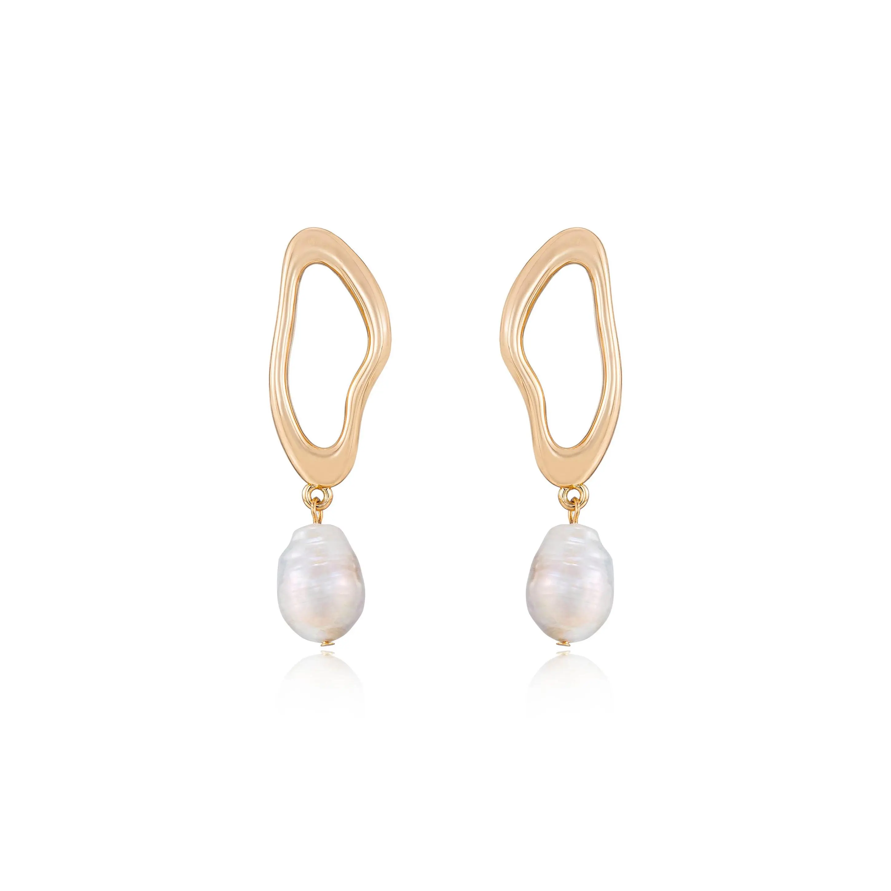 Ettika Open Circle Freshwater Pearl Earrings with Simple Design and Clear Pearl Accent